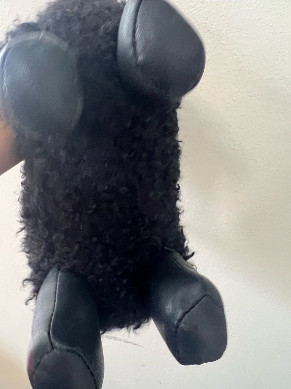 Black Shearling Sheep Bag NWT - Picture 6 of 7
